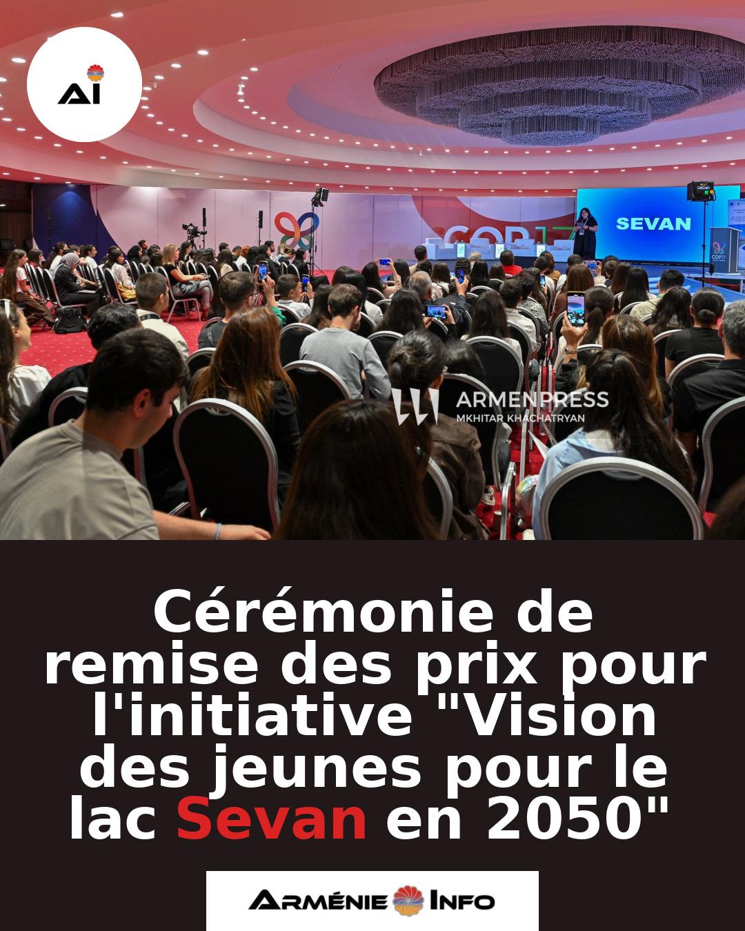 Ceremonie-de-remise-des-prix-pour-linitiative-Vision-des-jeunes-pour-le-lac-Sevan-en-2050